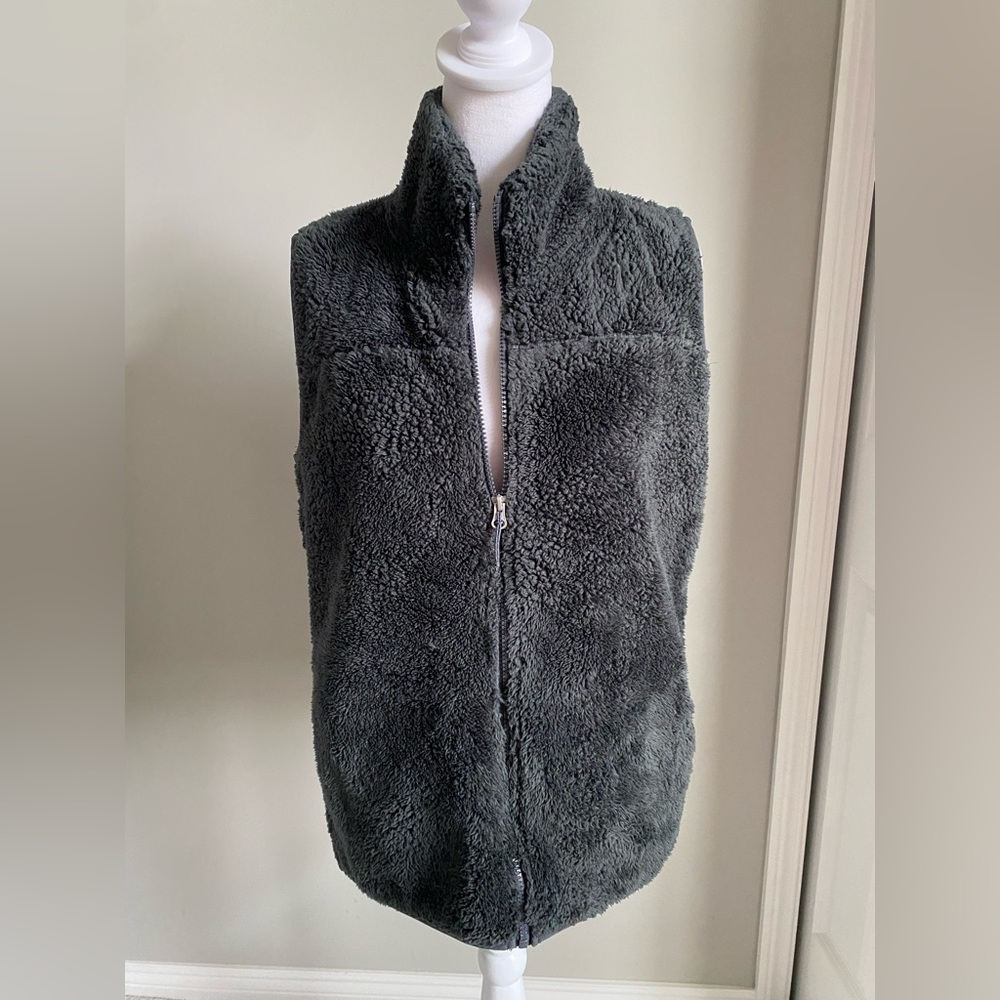 Eddie Bauer Charcoal Sherpa Zip Vest